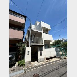 摂津本山駅より徒歩11分 1階 築30年1ヶ月の賃貸物件