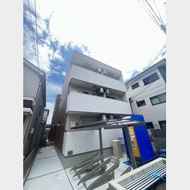 出屋敷駅より徒歩12分 3階 築4年の賃貸物件