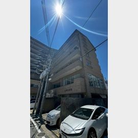 六本松駅より徒歩1分 11階 築32年4ヶ月の賃貸物件