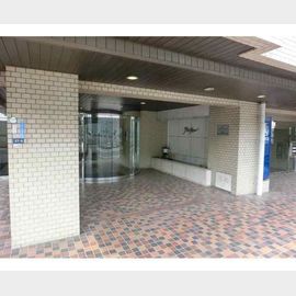 参宮橋駅より徒歩6分 築38年5ヶ月 7階建の賃貸物件