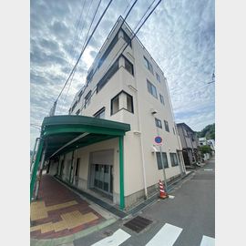 大倉山駅より徒歩15分 4階 築29年4ヶ月の賃貸物件