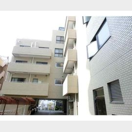 参宮橋駅より徒歩6分 築38年6ヶ月 7階建の賃貸物件