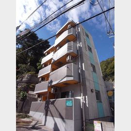 元町駅より徒歩15分 2階 築18年4ヶ月の賃貸物件