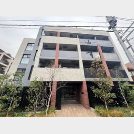 祐天寺駅より徒歩13分 3階 築2年の賃貸物件