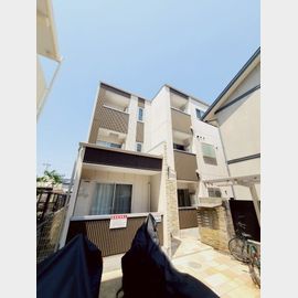 西宮駅より徒歩13分 1階 築10年の賃貸物件