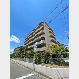 レジェンダリー小松 4階 築32年2ヶ月の賃貸物件