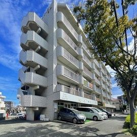 井尻駅より徒歩7分 3階 築41年の賃貸物件