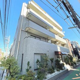 ロジエメント三軒茶屋 3階 築34年11ヶ月の賃貸物件