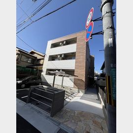 出屋敷駅より徒歩8分 1階 築2年の賃貸物件