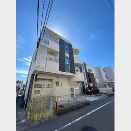 西宮北口駅より徒歩10分 3階 築18年7ヶ月の賃貸物件