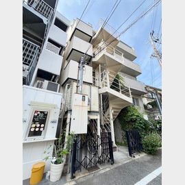 夙川駅より徒歩1分 5階 築28年8ヶ月の賃貸物件