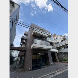 表参道駅より徒歩15分 3階 築39年9ヶ月の賃貸物件
