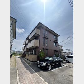 猪名寺駅より徒歩20分 3階 築12年7ヶ月の賃貸物件
