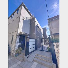 テラスハウス代官山 2階 築10年の賃貸物件