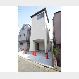 祐天寺駅より徒歩13分 築5年5ヶ月 3階建の賃貸物件