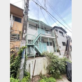 新神戸駅より徒歩9分 1階 築55年7ヶ月の賃貸物件
