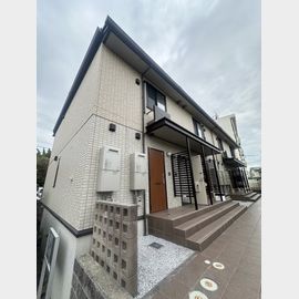 金山駅より徒歩13分 1階 築10年2ヶ月の賃貸物件