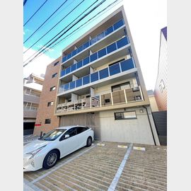 高宮駅より徒歩5分 3階 築2年1ヶ月の賃貸物件