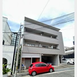 六甲道駅より徒歩13分 1階 築30年の賃貸物件