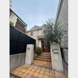 芦屋駅より徒歩12分 築25年11ヶ月 2階建の賃貸物件