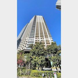 目黒駅より徒歩3分 築8年9ヶ月 40階建の賃貸物件