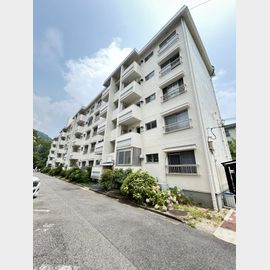 六甲駅より徒歩30分 5階 築57年5ヶ月の賃貸物件