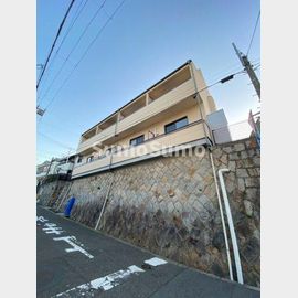 大倉山駅より徒歩6分 2階 築19年2ヶ月の賃貸物件