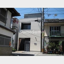 渡辺通駅より徒歩11分 1階 築16年8ヶ月の賃貸物件