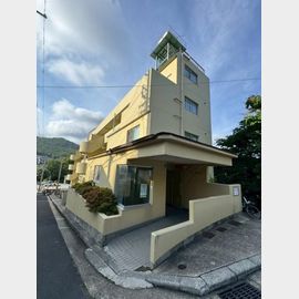 丸山駅より徒歩13分 4階 築38年1ヶ月の賃貸物件