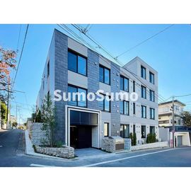 ラ・ペルラ下北沢 地下1階 築2年1ヶ月の賃貸物件