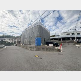 総合運動公園駅より徒歩39分 新築 3階建の賃貸物件