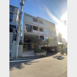 目黒駅より徒歩8分 築19年10ヶ月 5階建の賃貸物件