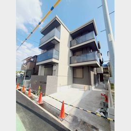 今津駅より徒歩5分 新築 3階建の賃貸物件