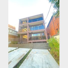 ＴＨＥＣＬＡＳＳＥＸＣＬＵＳＩＶＥＲＥＳＩＤＥＮＣ 1階 築4年6ヶ月の賃貸物件