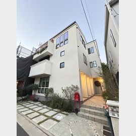 自由が丘駅より徒歩6分 2階 築5年3ヶ月の賃貸物件