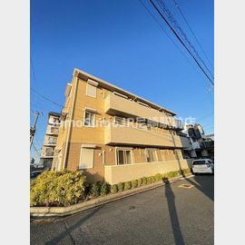 武庫之荘駅より徒歩16分 築12年10ヶ月 3階建の賃貸物件