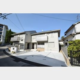 鵯越駅より徒歩25分 築9年8ヶ月 2階建の賃貸物件