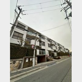 ロイヤル芦屋川 1階 築40年10ヶ月の賃貸物件