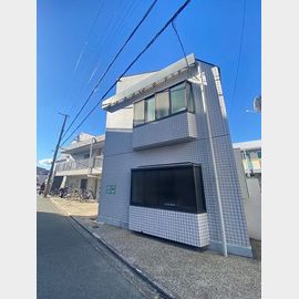 西宮北口駅より徒歩13分 1階 築37年の賃貸物件