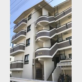 カーサもとやま 3階 築29年8ヶ月の賃貸物件