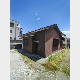 灘駅より徒歩13分 築65年4ヶ月 1階建の賃貸物件