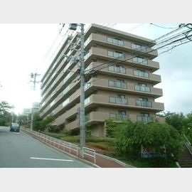 宝塚南口駅より徒歩4分 7階 築27年9ヶ月の賃貸物件