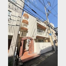 元町駅より徒歩7分 4階 築39年6ヶ月の賃貸物件