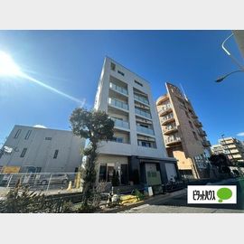 都立大学駅より徒歩8分 築1年6ヶ月 6階建の賃貸物件