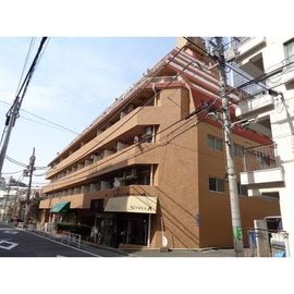 南新宿駅より徒歩3分 6階 築45年8ヶ月の賃貸物件