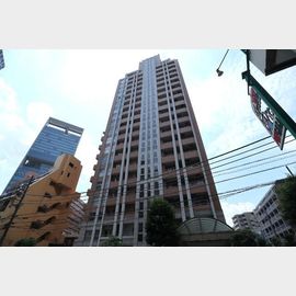南新宿駅より徒歩6分 18階 築24年7ヶ月の賃貸物件