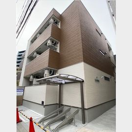 鷹取駅より徒歩7分 築4年5ヶ月 3階建の賃貸物件
