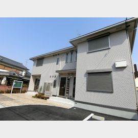 吉田駅より徒歩14分 築7年10ヶ月 2階建の賃貸物件