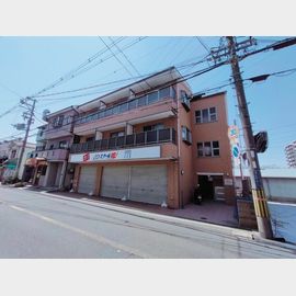 石切駅より徒歩19分 築22年9ヶ月 3階建の賃貸物件