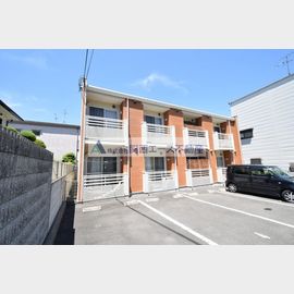 瓢箪山駅より徒歩10分 築13年 3階建の賃貸物件